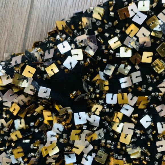 100% silk Sequin Embellished Jacket - Black and Gold - Picture 5 of 9